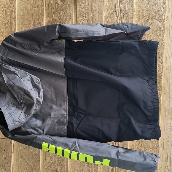 Puma Kids Windbreaker in Castle Rock colorway NWT - Picture 5 of 9